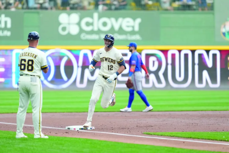 Pratt hits 1st career homer as Brewers beat Mets 8-3 in Peralta's return to Milwaukee